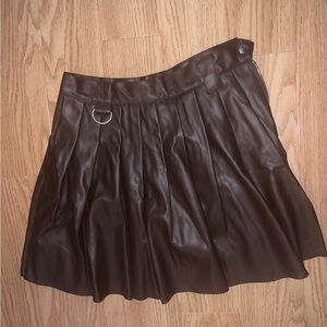 Elegant Brown Leather Skirt
